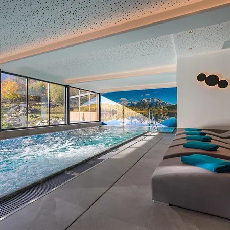 فندق Zur Post هينتيريس