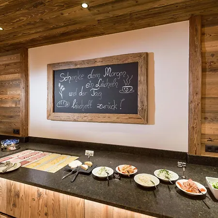 Zur Post 3* هينتيريس