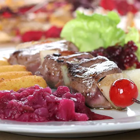 Zur Post 3* هينتيريس