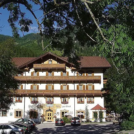 Zur Post Hotel 3*